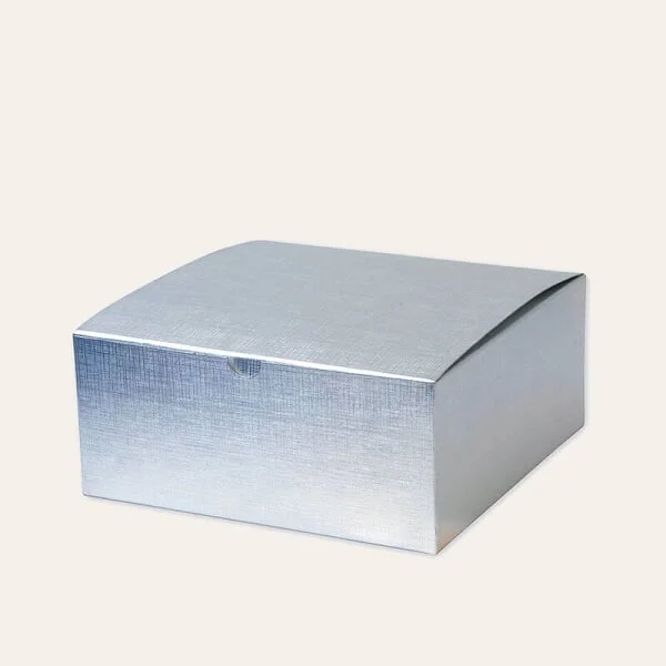 wholesale-silver-foil-boxes.webp